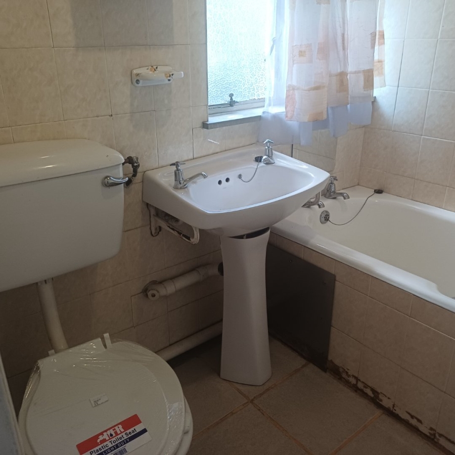 4 Bedroom Property for Sale in Bloemfontein Free State